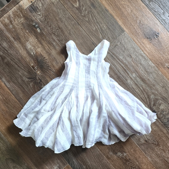NICHOLAS & BEAR STRIPED DRESS WITH RUFFLED HEM LINING. SIZE 2Y - Picture 2 of 5